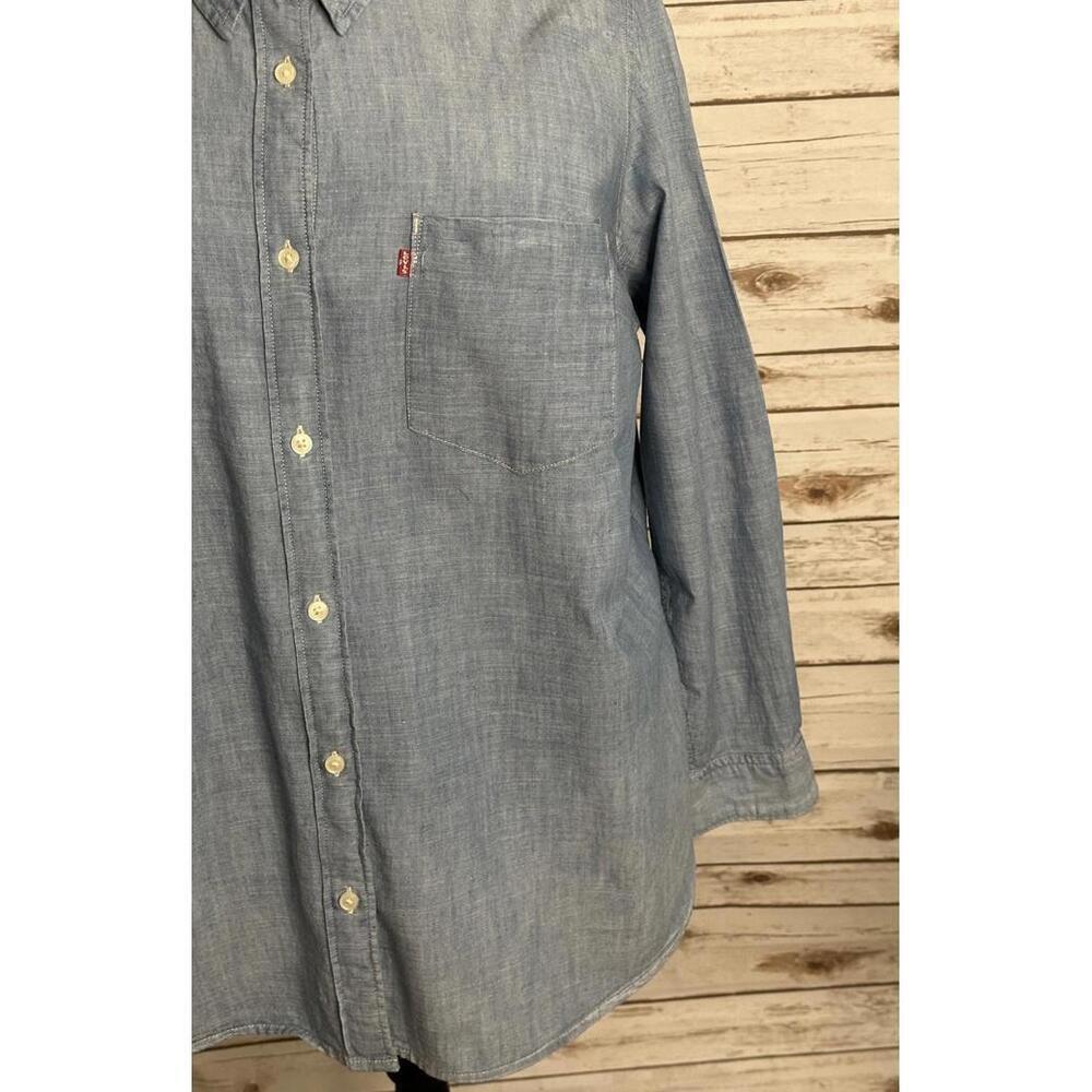 Levi's classic light blue cotton chambray Boyfriend Fit button-up shirt Size 2X - Picture 6 of 9